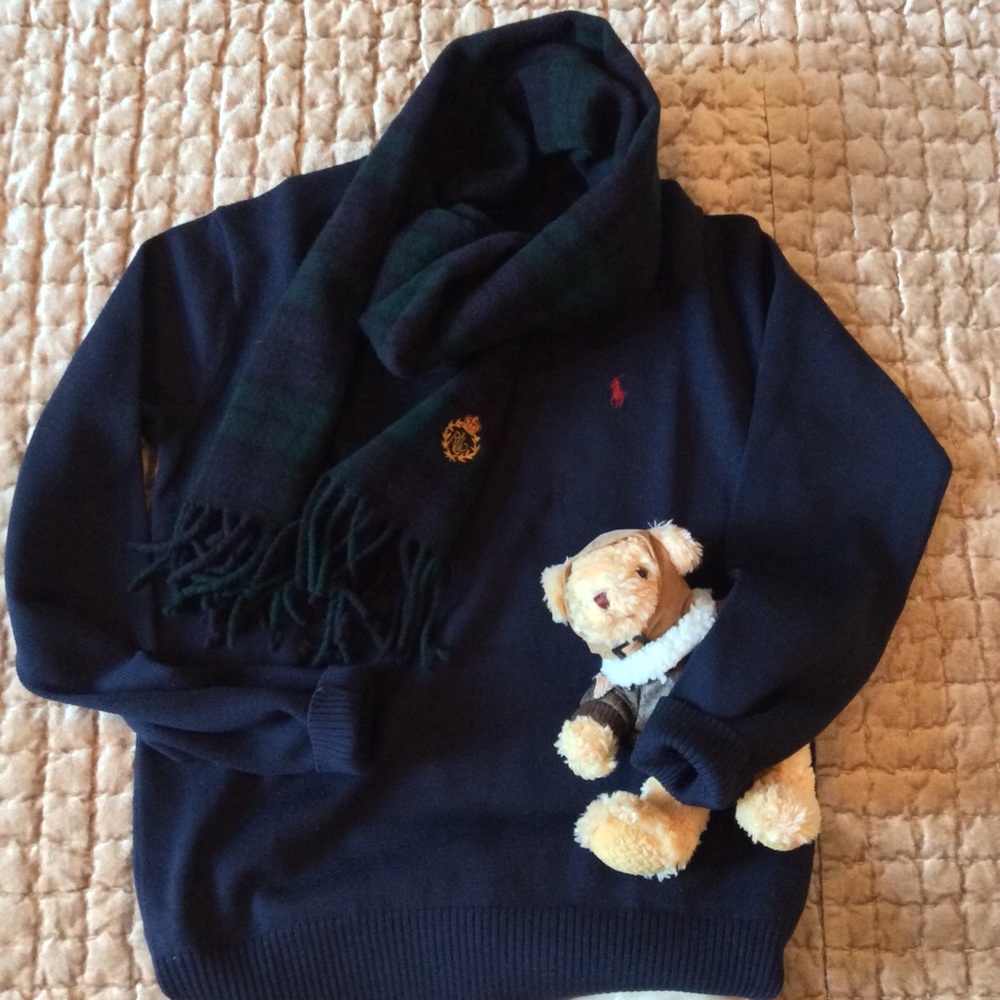 V-neck navy blue Ralph Lauren sweater